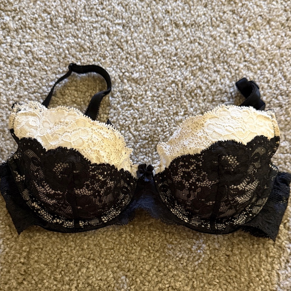 Victoria’s Secret bra